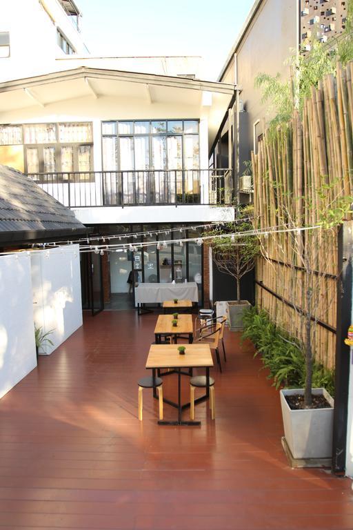Z'S Hostel At Tha Phae Gate Chiang Mai Exterior photo