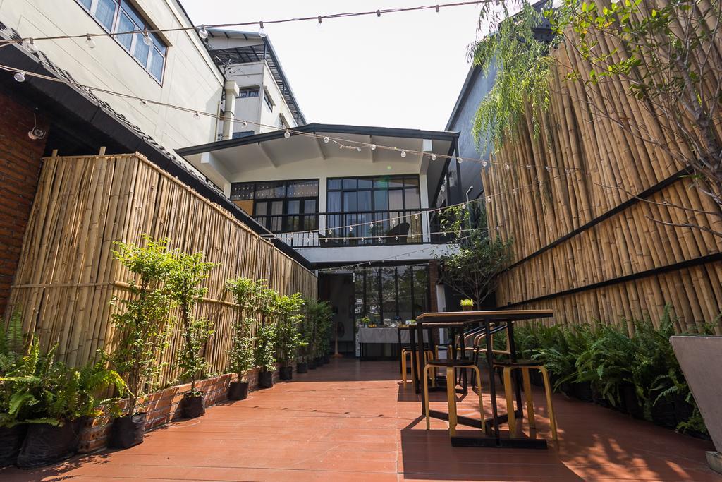 Z'S Hostel At Tha Phae Gate Chiang Mai Exterior photo