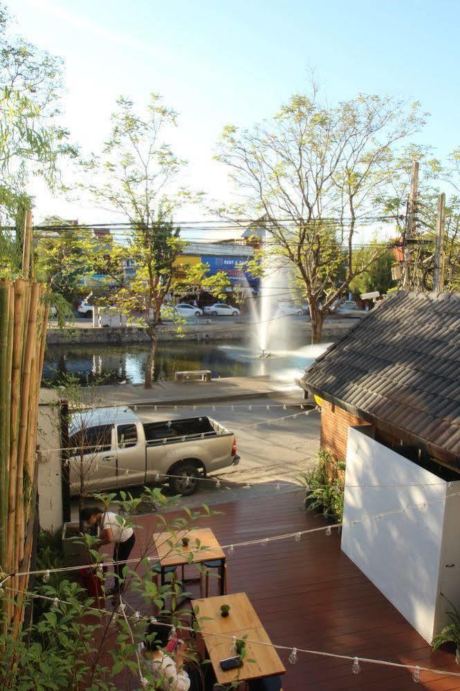 Z'S Hostel At Tha Phae Gate Chiang Mai Exterior photo